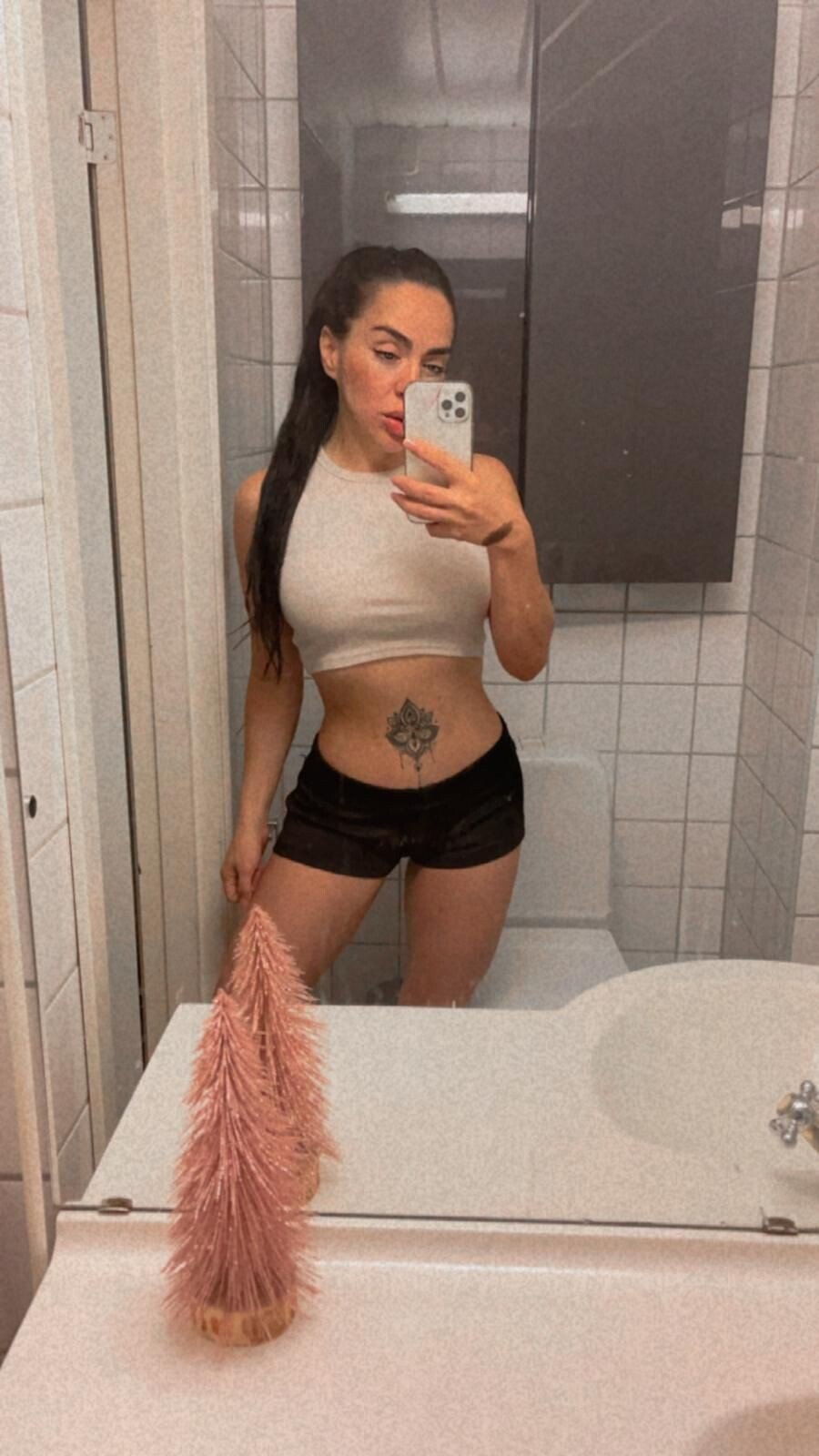 בחיפה והסביבה-אינה - תמונה 11