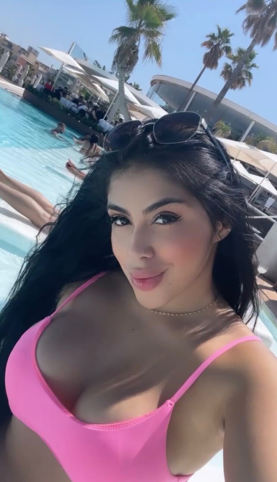 לוסי תיירת לוהטת-  צפון - תמונה 8